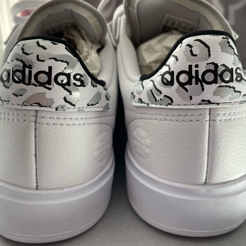 ‼️SOLD‼️ NIB Women Adidas Metallic Animal Print Tennis Sneakers Size 6 - Picture 3 of 9